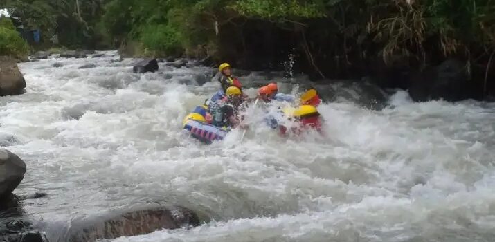 Petualangan Sungai Sulawesi