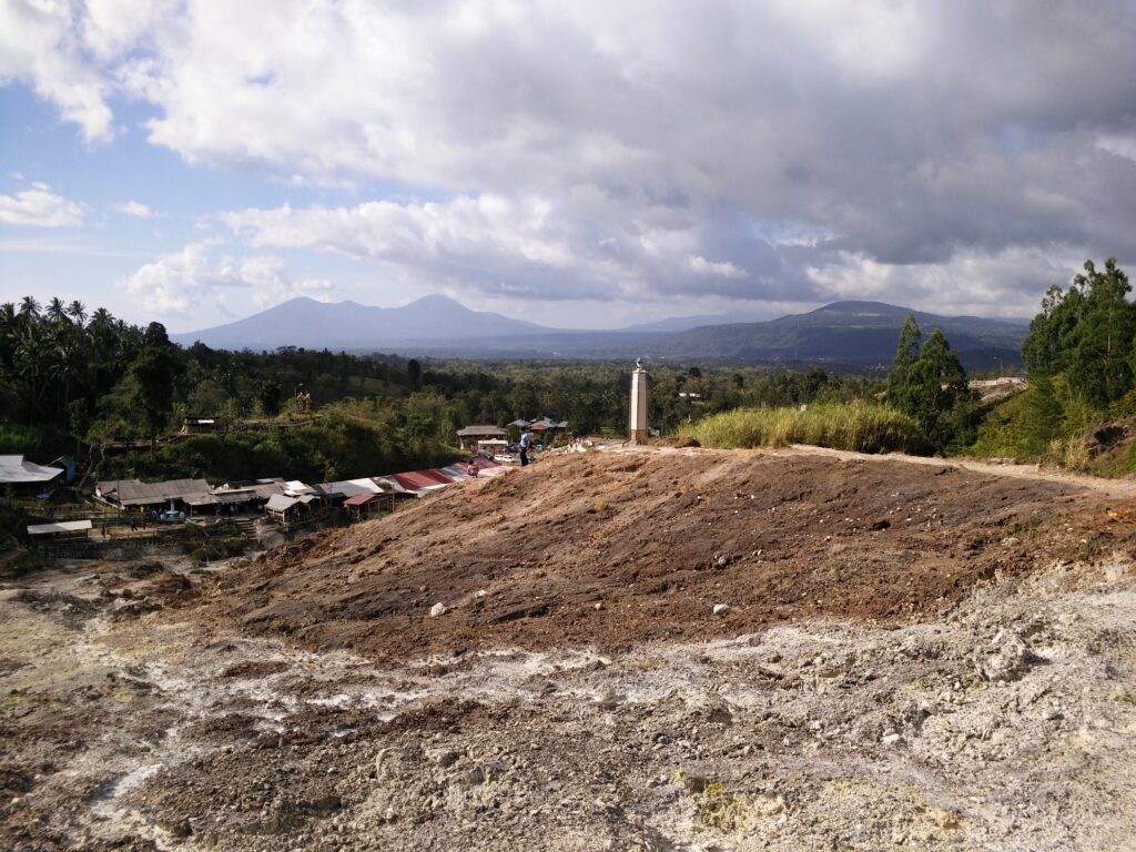 Tour Tanah Toar Lumimuut, Tour Minahasa Eksotik,