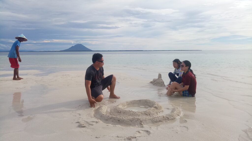 Tour Tiga Pulau
