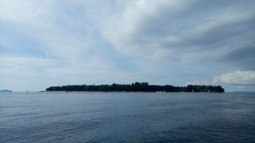 Piknik Pulau Siladen, Paket Wisata Manado