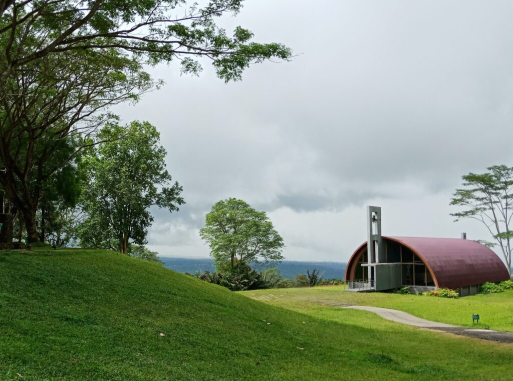 Tomohon, Minahasa Highlands, Paket Tour Rohani Manado
