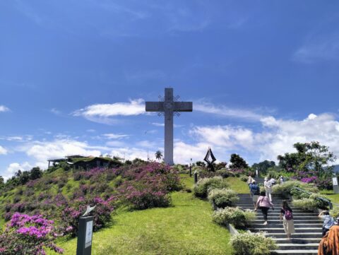 Ziarek Manado, Tour Paskah Tomohon
