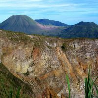 Gunung Mahawu dan Lokon Liburan Kota Tomohon
