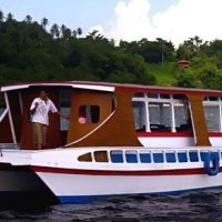 Perahu Katamaran sewa perahu bunaken