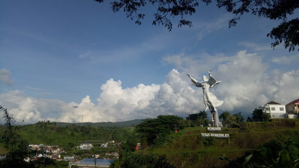 Tour Manado, Manado City Excursion, Minahasa Highland Excursion