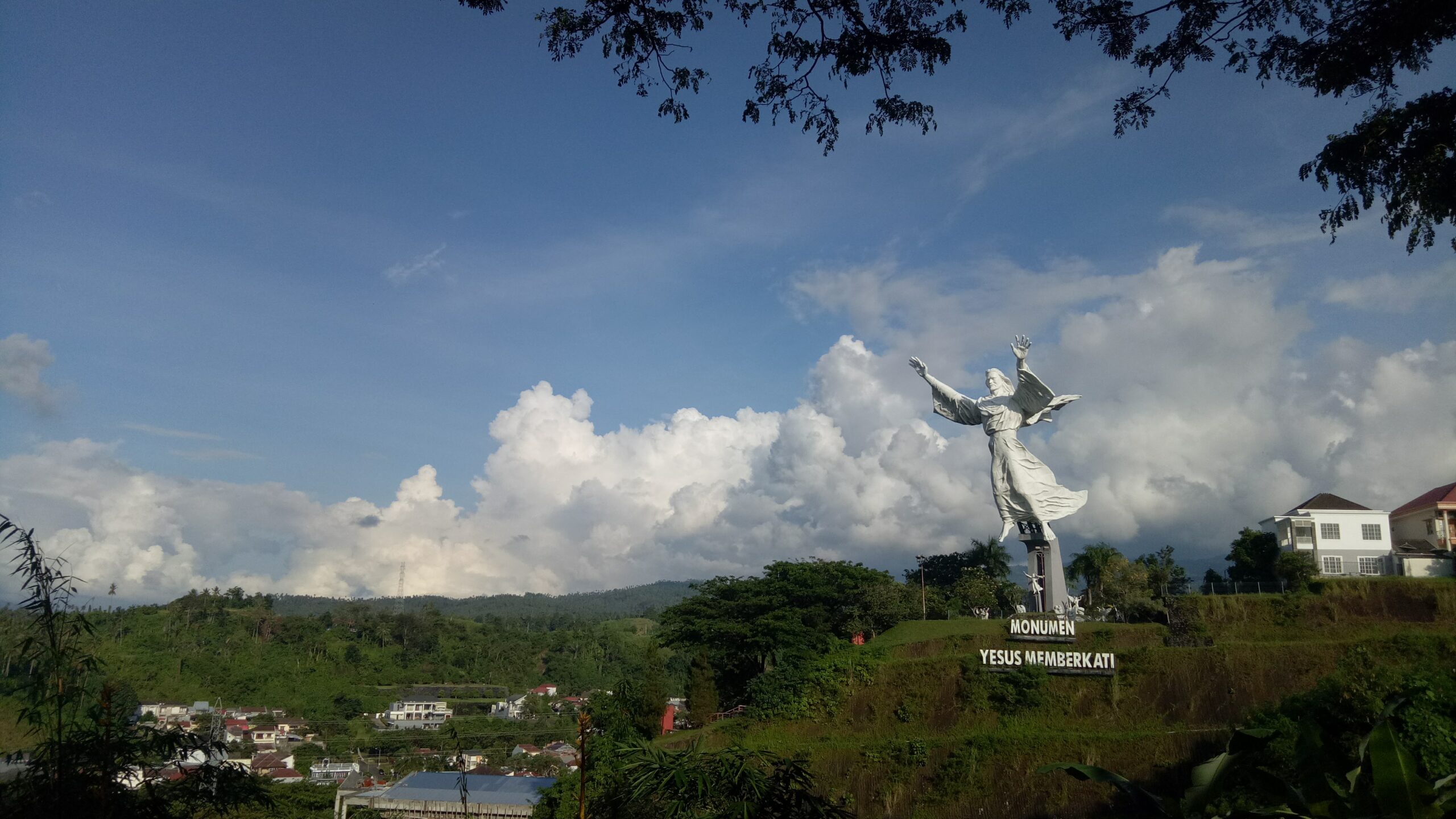 Tour Manado, Manado City Excursion, Minahasa Highland Excursion