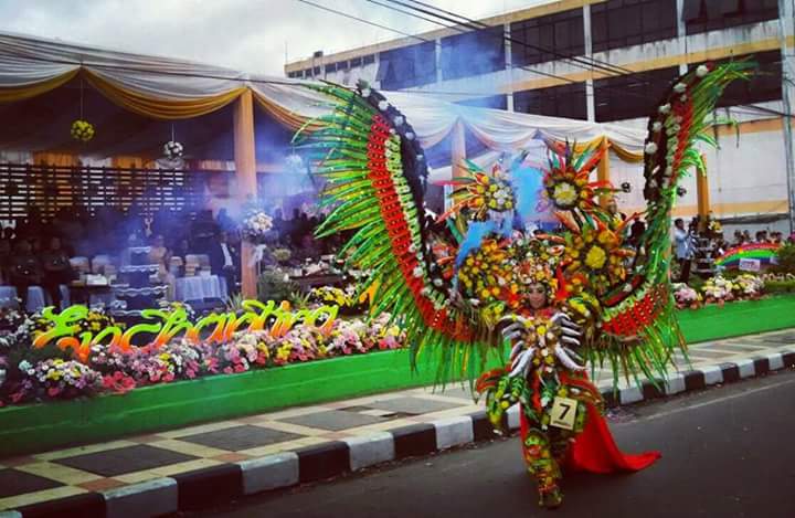 Tomohon Flower Parade