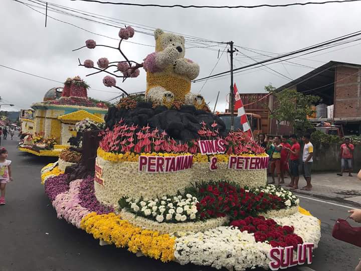 Tomohon Flower Parade, Tomohon Floral Festival