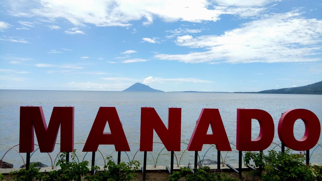 Tour Manado
